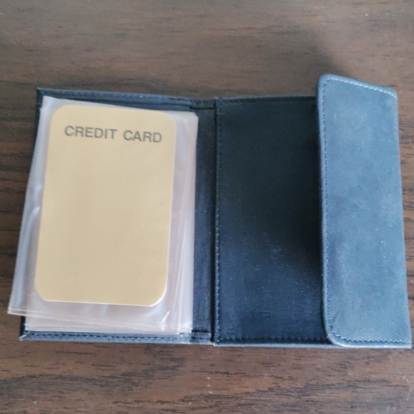 Princess Gardener Wallet 3x4in - Picture 2 of 4